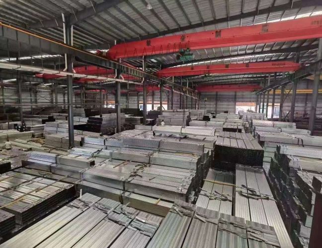 如何選擇廠家可以保障方管尺寸精準(zhǔn) 如何選擇廠家可以保障方管尺寸精準(zhǔn)