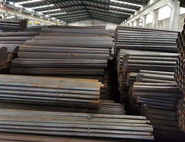 狄塞爾焊接鋼管穿孔機(jī)有何特點(diǎn)? 狄塞爾焊接鋼管穿孔機(jī)有何特點(diǎn)?