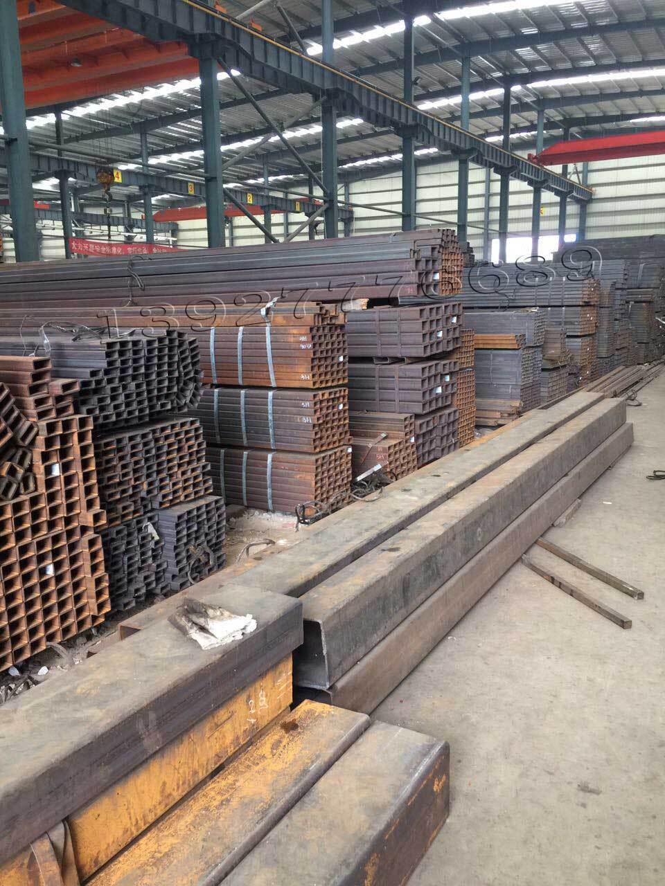 方管倉(cāng)庫(kù)內(nèi)景 方管倉(cāng)庫(kù)內(nèi)景